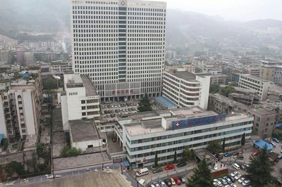 六盤水市人民醫(yī)院采購永亨病例密集架