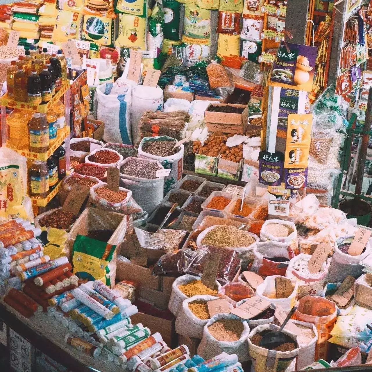 篆新市場管理權收回引關注，商戶經營不變美食依舊